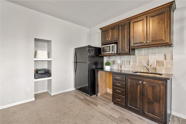 12916 W 169TH Street, Overland Park, KS 66221