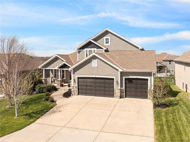 12916 W 169TH Street, Overland Park, KS 66221