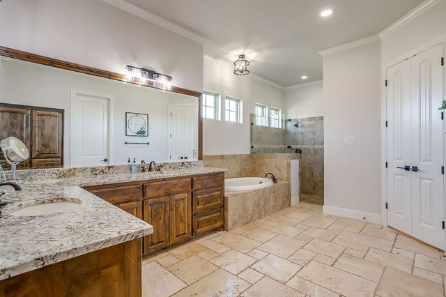 12564 Bella Vita Drive, Fort Worth, TX 76126