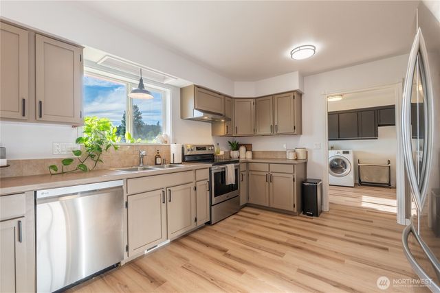 133 Faun Rae Lane, Chehalis, WA 98532