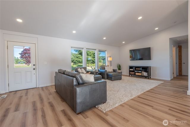 133 Faun Rae Lane, Chehalis, WA 98532