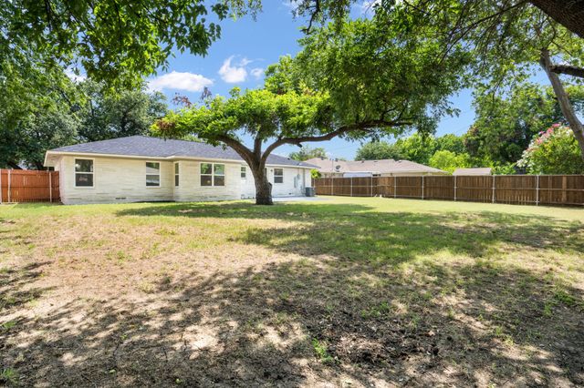 3147 Newcastle Drive, Dallas, TX 75220