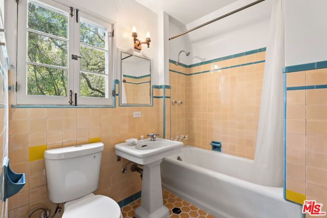 6311 Heather Drive, Los Angeles, CA 90068