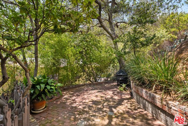 6311 Heather Drive, Los Angeles, CA 90068
