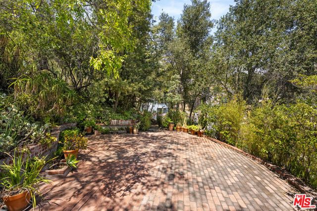 6311 Heather Drive, Los Angeles, CA 90068