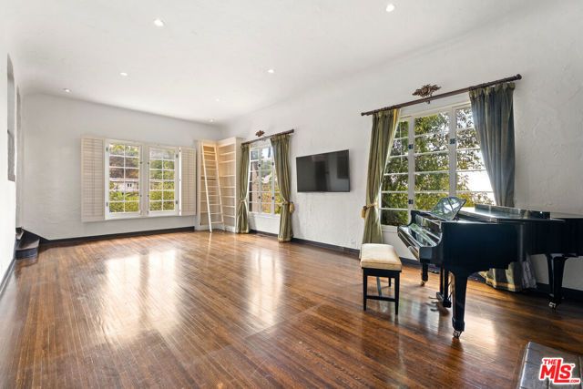 6311 Heather Drive, Los Angeles, CA 90068