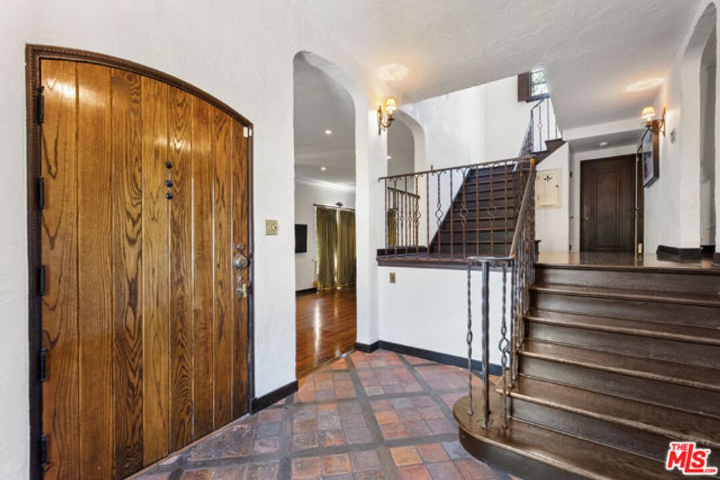 6311 Heather Drive, Los Angeles, CA 90068
