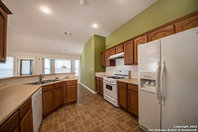 8422 WHITEBRUSH, Converse, TX 78109