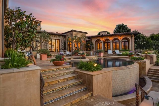 2729 Via Oleadas, Palos Verdes Estates, CA 90274