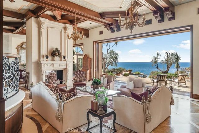 2729 Via Oleadas, Palos Verdes Estates, CA 90274