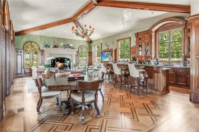 2729 Via Oleadas, Palos Verdes Estates, CA 90274
