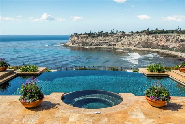 2729 Via Oleadas, Palos Verdes Estates, CA 90274