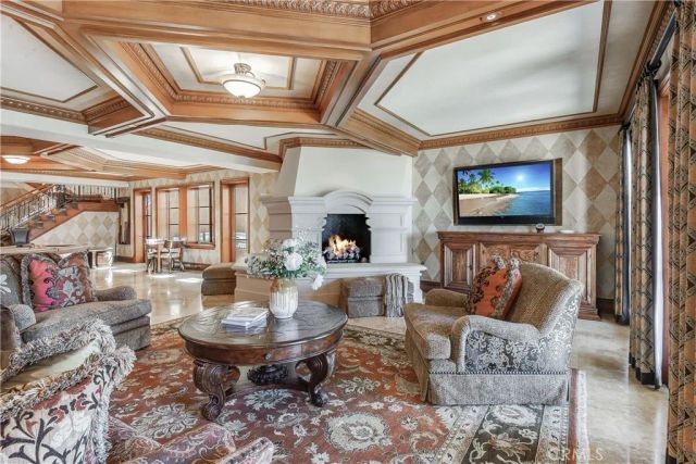 2729 Via Oleadas, Palos Verdes Estates, CA 90274