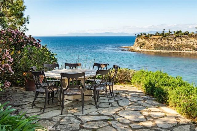 2729 Via Oleadas, Palos Verdes Estates, CA 90274