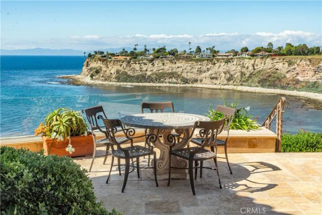 2729 Via Oleadas, Palos Verdes Estates, CA 90274