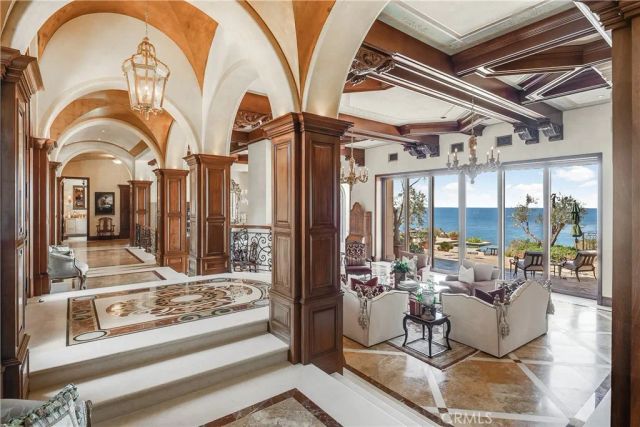 2729 Via Oleadas, Palos Verdes Estates, CA 90274