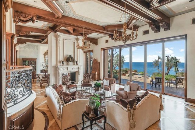 2729 Via Oleadas, Palos Verdes Estates, CA 90274