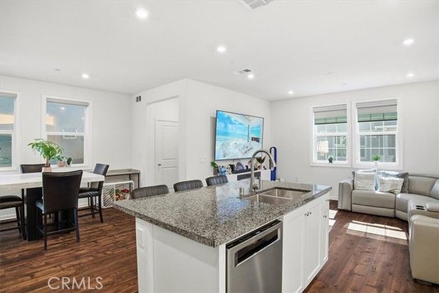 240 Tavern Creek, Palmdale, CA 93551