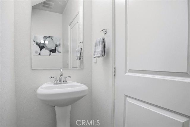 240 Tavern Creek, Palmdale, CA 93551