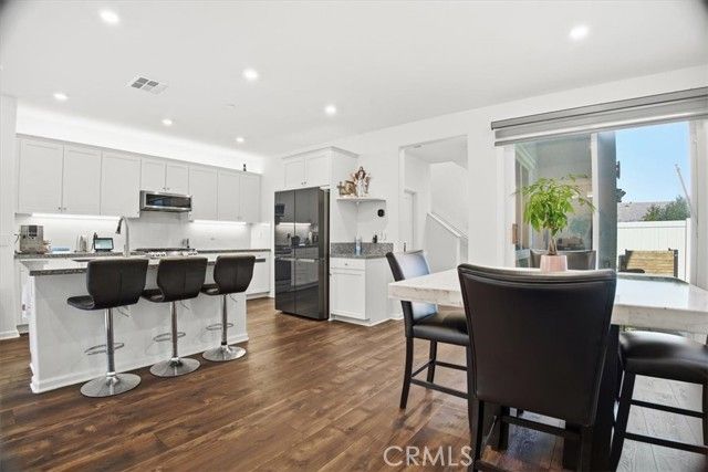 240 Tavern Creek, Palmdale, CA 93551