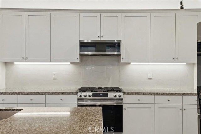 240 Tavern Creek, Palmdale, CA 93551