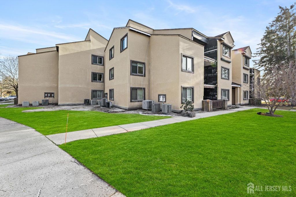 3226 Sayre Drive, Plainsboro, NJ 08540