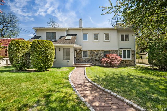 3 Ascot Ridge, Great Neck, NY 11021