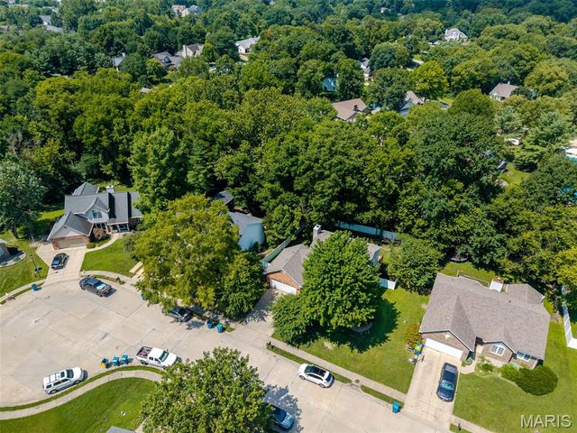 1605 Maplewood Court, Edwardsville, IL 62025