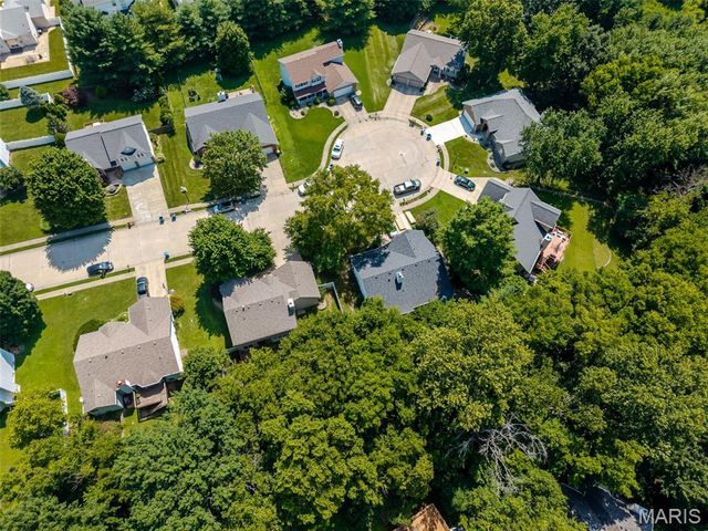 1605 Maplewood Court, Edwardsville, IL 62025