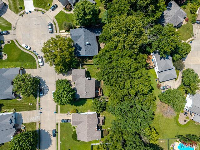 1605 Maplewood Court, Edwardsville, IL 62025