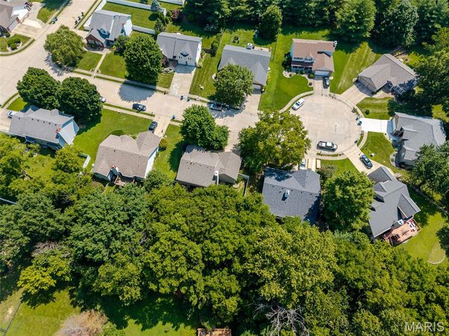 1605 Maplewood Court, Edwardsville, IL 62025