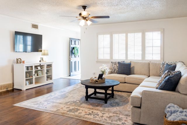 2812 55th Street, Lubbock, TX 79413