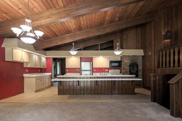 507 Park View Drive, Mount Horeb, WI 53572