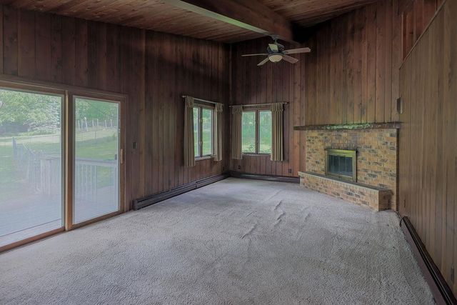 507 Park View Drive, Mount Horeb, WI 53572