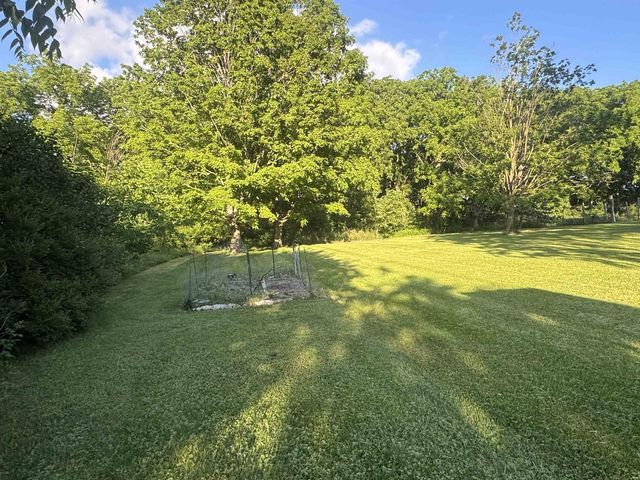 507 Park View Drive, Mount Horeb, WI 53572