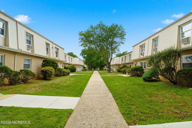 89 White Street C, Eatontown, NJ 07724