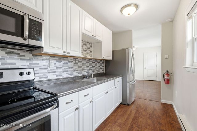 89 White Street C, Eatontown, NJ 07724