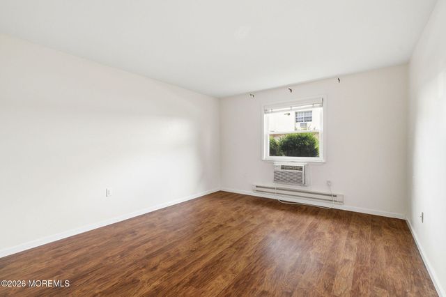 89 White Street C, Eatontown, NJ 07724