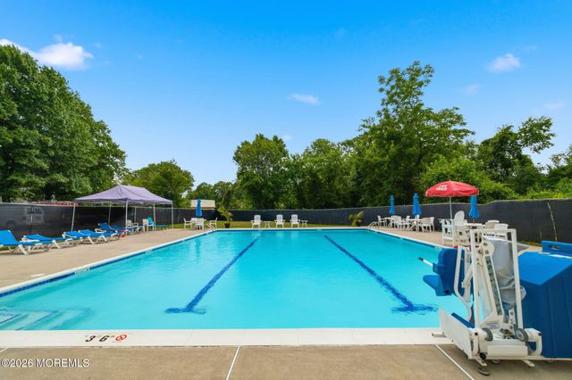 89 White Street C, Eatontown, NJ 07724