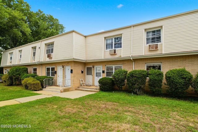 89 White Street C, Eatontown, NJ 07724