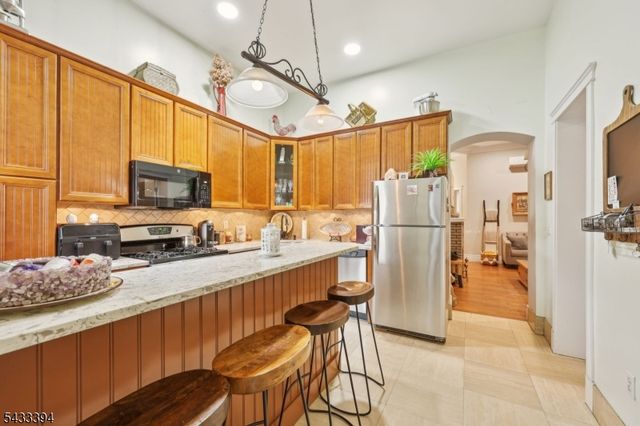 105 Jefferson St, Newark City, NJ 07105