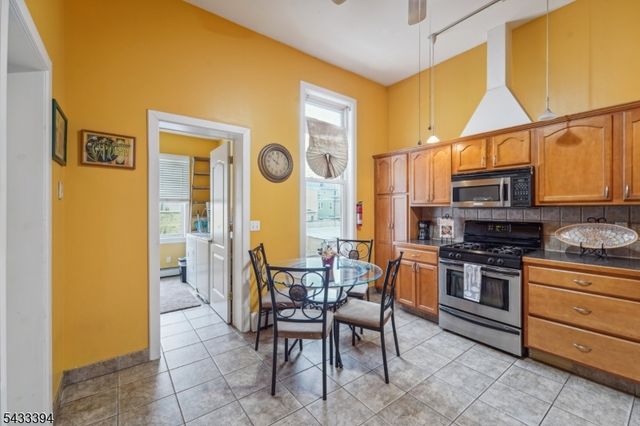 105 Jefferson St, Newark City, NJ 07105