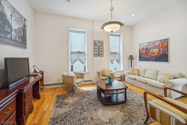 105 Jefferson St, Newark City, NJ 07105