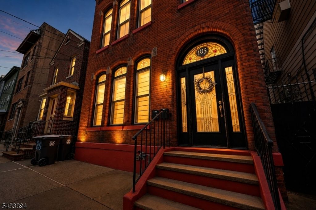 105 Jefferson St, Newark City, NJ 07105