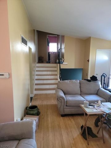 139 Throckmorton Ln, Old Bridge Twp., NJ 08857