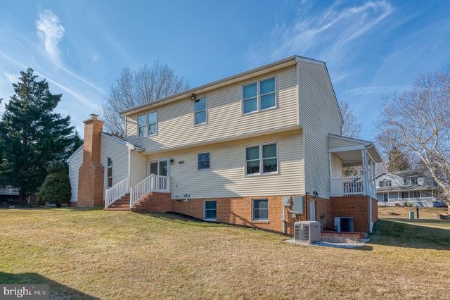 115 PENNY LN, New Freedom, PA 17349