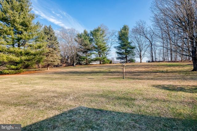 115 PENNY LN, New Freedom, PA 17349