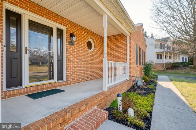 115 PENNY LN, New Freedom, PA 17349