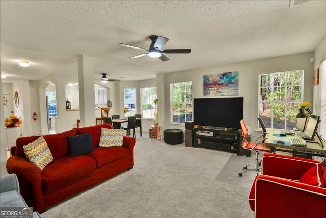 749 Outlook Way, South Fulton, GA 30349