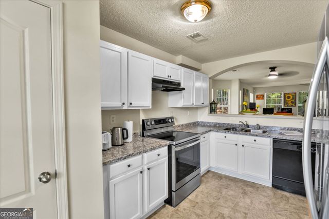 749 Outlook Way, South Fulton, GA 30349
